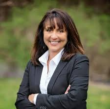 Official portrait of Brenda Pugh