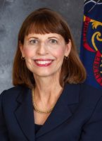 Official portrait of Milou Mackenzie