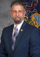 Official portrait of Craig Williams